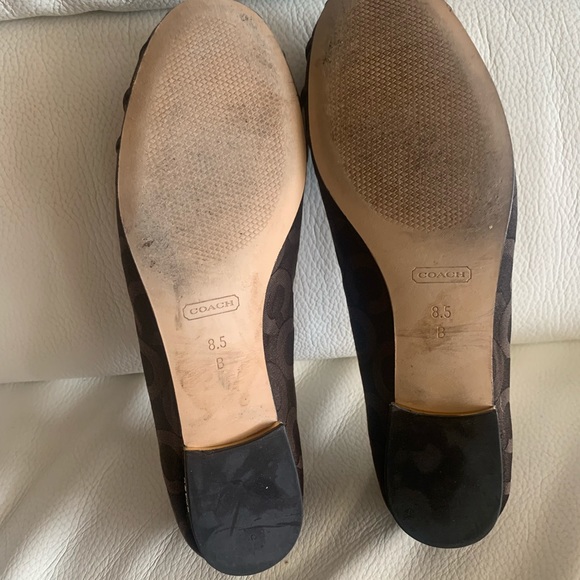 COACH Brown Flats Size 8.5 B. Leather sole.Coach Logo on the side of heel. - Picture 9 of 12